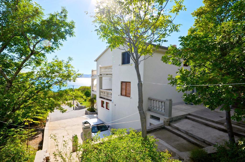 Apartments Sanja スィビニ・クルンポスキ エクステリア 写真